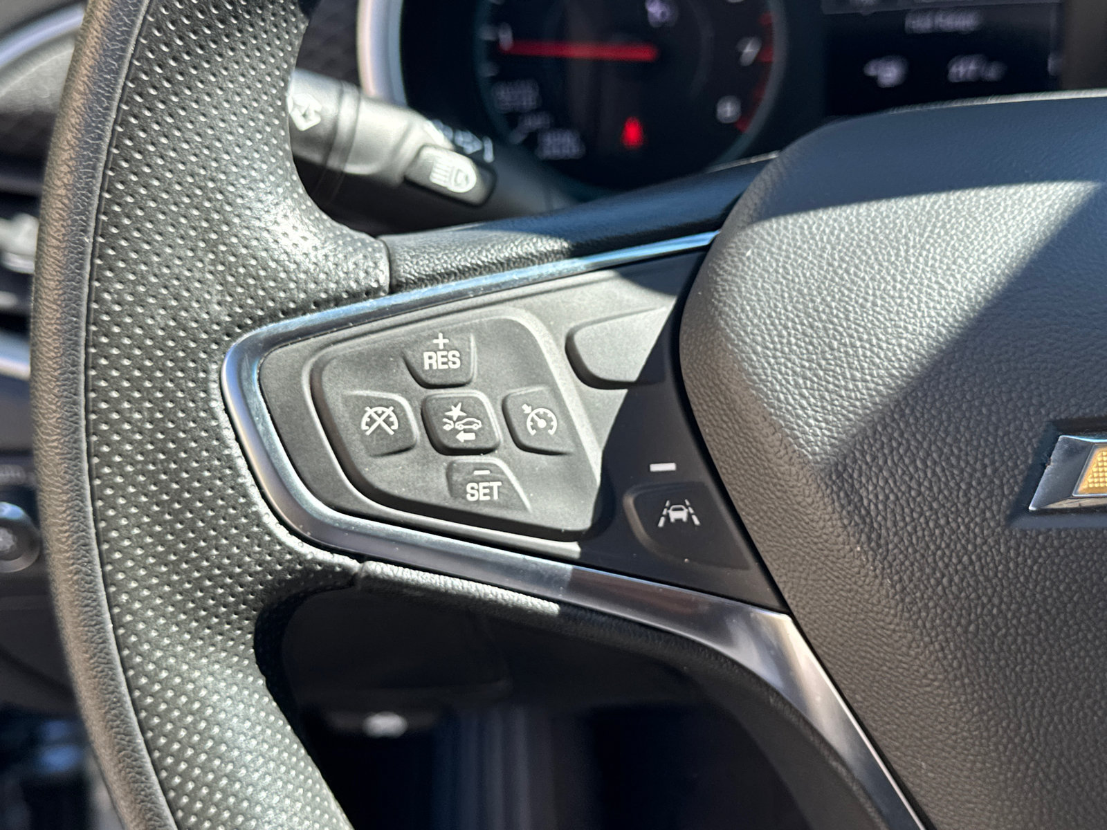 Used 2025 Chevrolet Malibu LT FWD image 24
