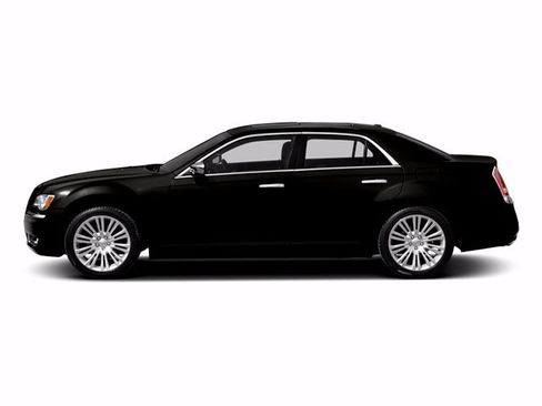 Used 2014 Chrysler 300 RWD image 6