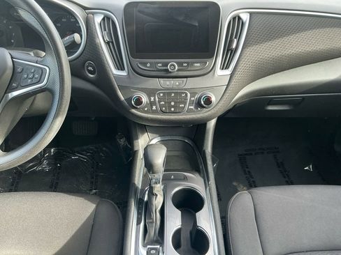 Used 2023 Chevrolet Malibu LT image 11