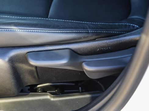 Used 2018 Chevrolet Volt LT w/ Comfort Package image 19