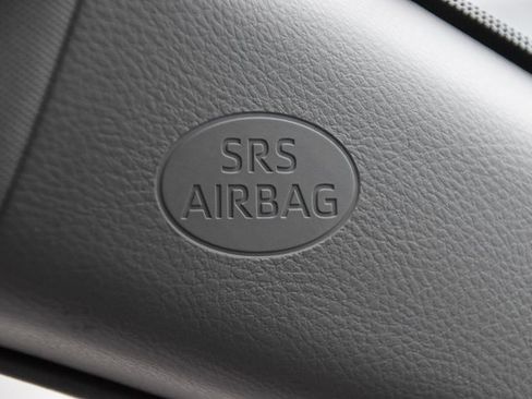 Used 2024 Toyota Camry SE w/ Convenience Package image 39