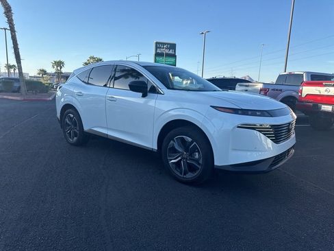 Used 2025 Nissan Murano SV image 4