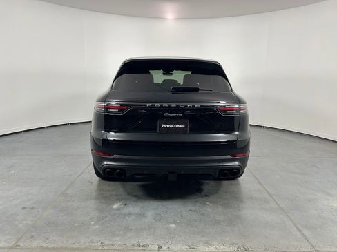 Used 2023 Porsche Cayenne AWD/4WD image 6