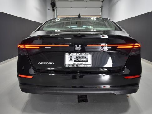 Used 2025 Honda Accord LX image 9