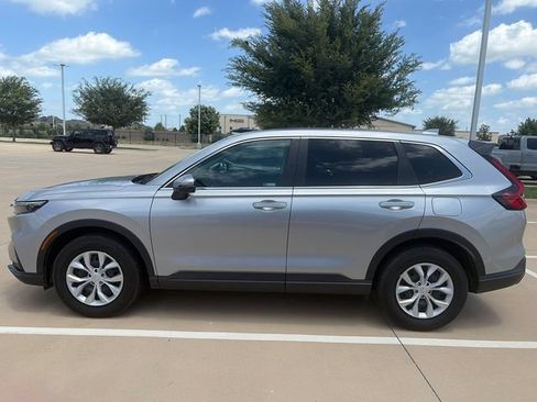 Used 2025 Honda CR-V LX image 6