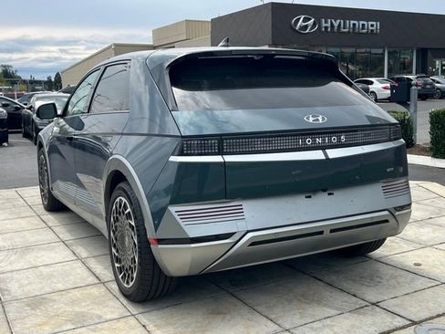 Used 2024 Hyundai Ioniq 5 Limited image 9
