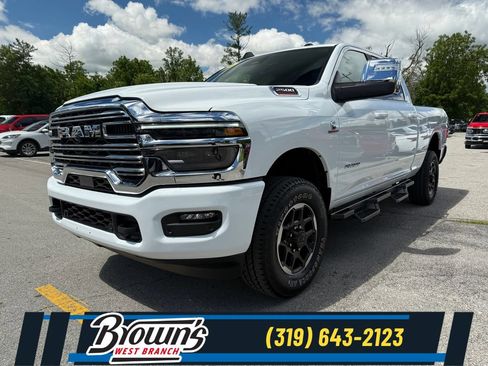 Used 2026 RAM 2500 Laramie AWD/4WD image 1