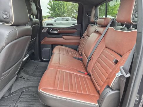 Used 2023 GMC Sierra 1500 Denali Ultimate AWD/4WD image 37