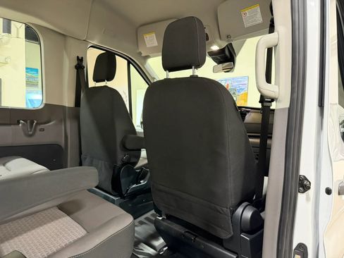 Used 2023 Ford Transit 350 XLT image 24