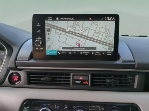 Used 2024 Honda Pilot Touring image 25