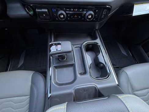 New 2026 Chevrolet Silverado 1500 ZR2 AWD/4WD image 17