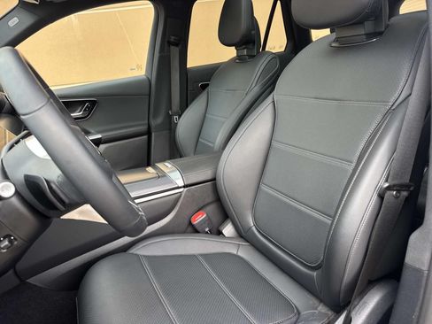 Used 2026 Mercedes-Benz GLC 300 4MATIC image 17