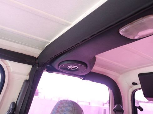 Used 1998 Jeep Wrangler SE AWD/4WD image 61