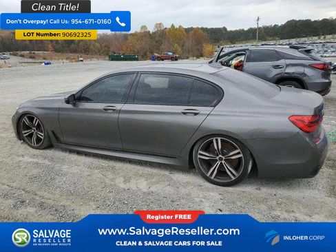 Used 2017 BMW 750i image 3