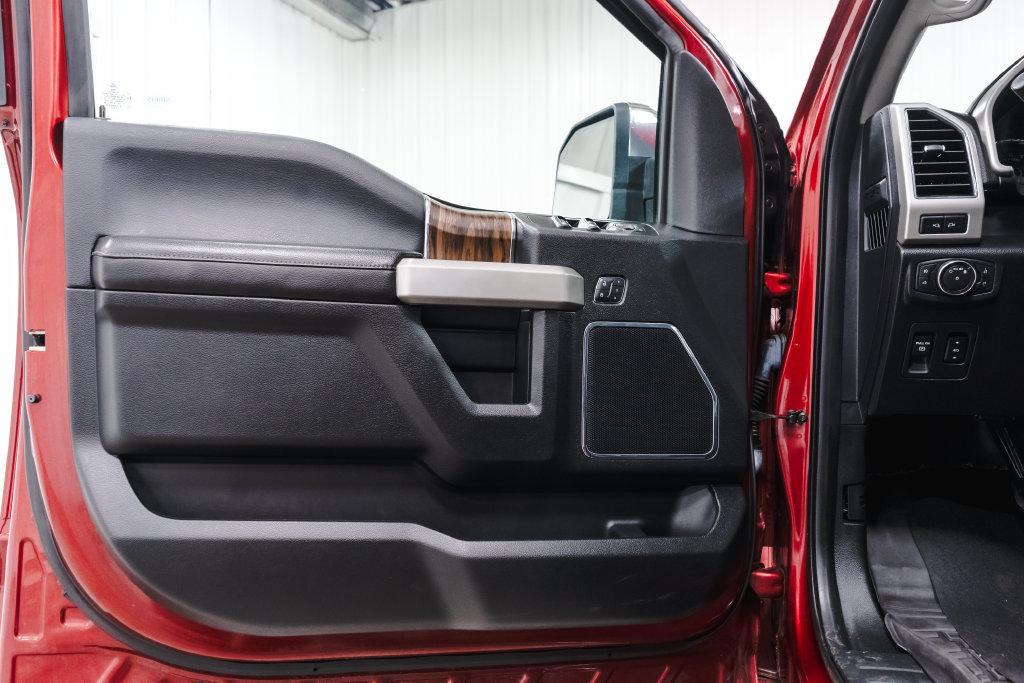 Used 2018 Ford F150 Lariat w/ Equipment Group 502A Luxury AWD/4WD image 25