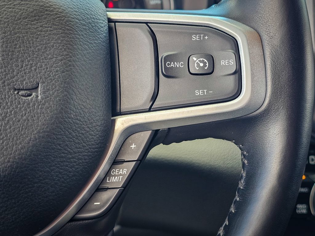 Used 2020 RAM 1500 Big Horn AWD/4WD image 19