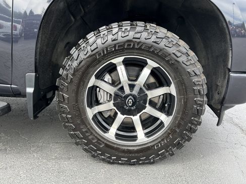 Used 2023 Chevrolet Silverado 1500 RST AWD/4WD image 13