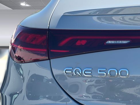 Used 2023 Mercedes-Benz EQE 500 4MATIC Sedan image 29