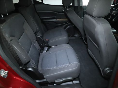 Used 2020 GMC Acadia SLE w/ Driver Convenience Package FWD image 33