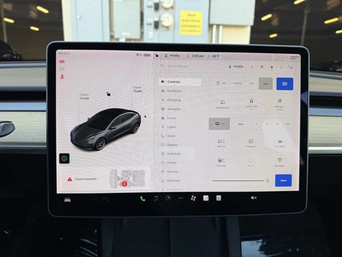 Used 2021 Tesla Model 3 Long Range image 4