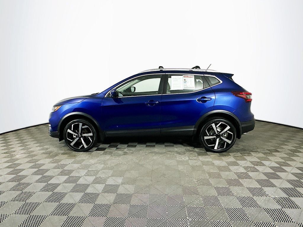 Certified 2021 Nissan Rogue Sport SL FWD image 7