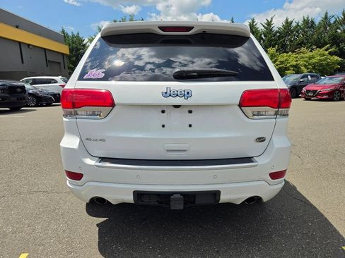 Used 2016 Jeep Grand Cherokee Overland AWD/4WD image 6