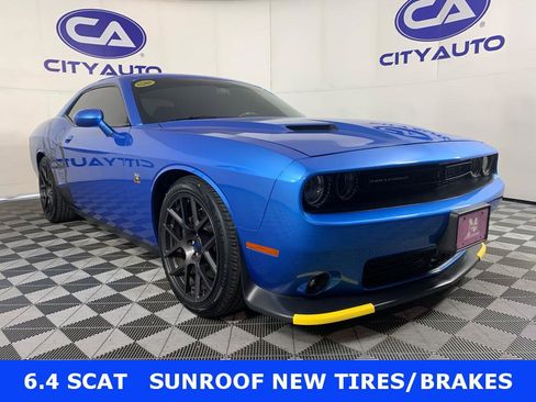 Used 2016 Dodge Challenger R/T Scat Pack w/ Leather Interior Group RWD image 1