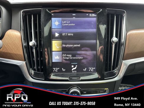 Used 2017 Volvo S90 T6 Inscription w/ Vision Package image 25