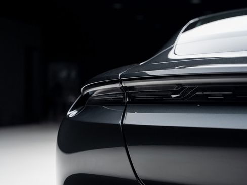 Used 2023 Porsche Taycan GTS image 27