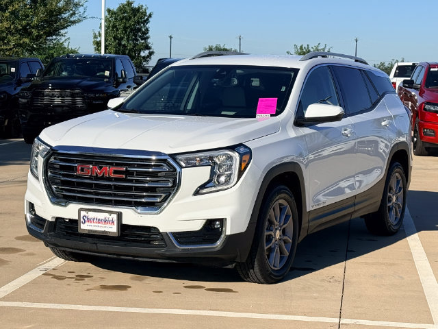 Used 2023 GMC Terrain SLT AWD/4WD image 11