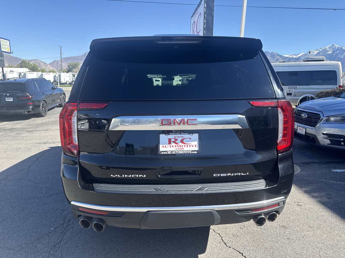 Used 2022 GMC Yukon XL Denali AWD/4WD image 6