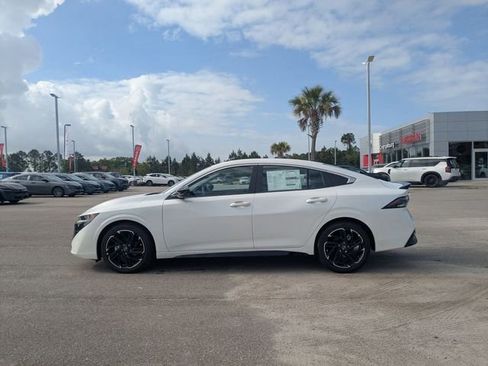 New 2026 Nissan Sentra SR w/ SR All Weather Package FWD image 6