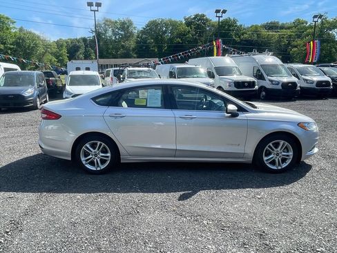Used 2018 Ford Fusion S FWD image 4