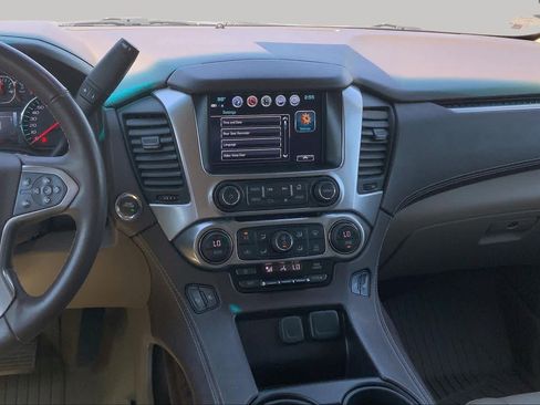 Used 2018 Chevrolet Tahoe LT RWD image 7
