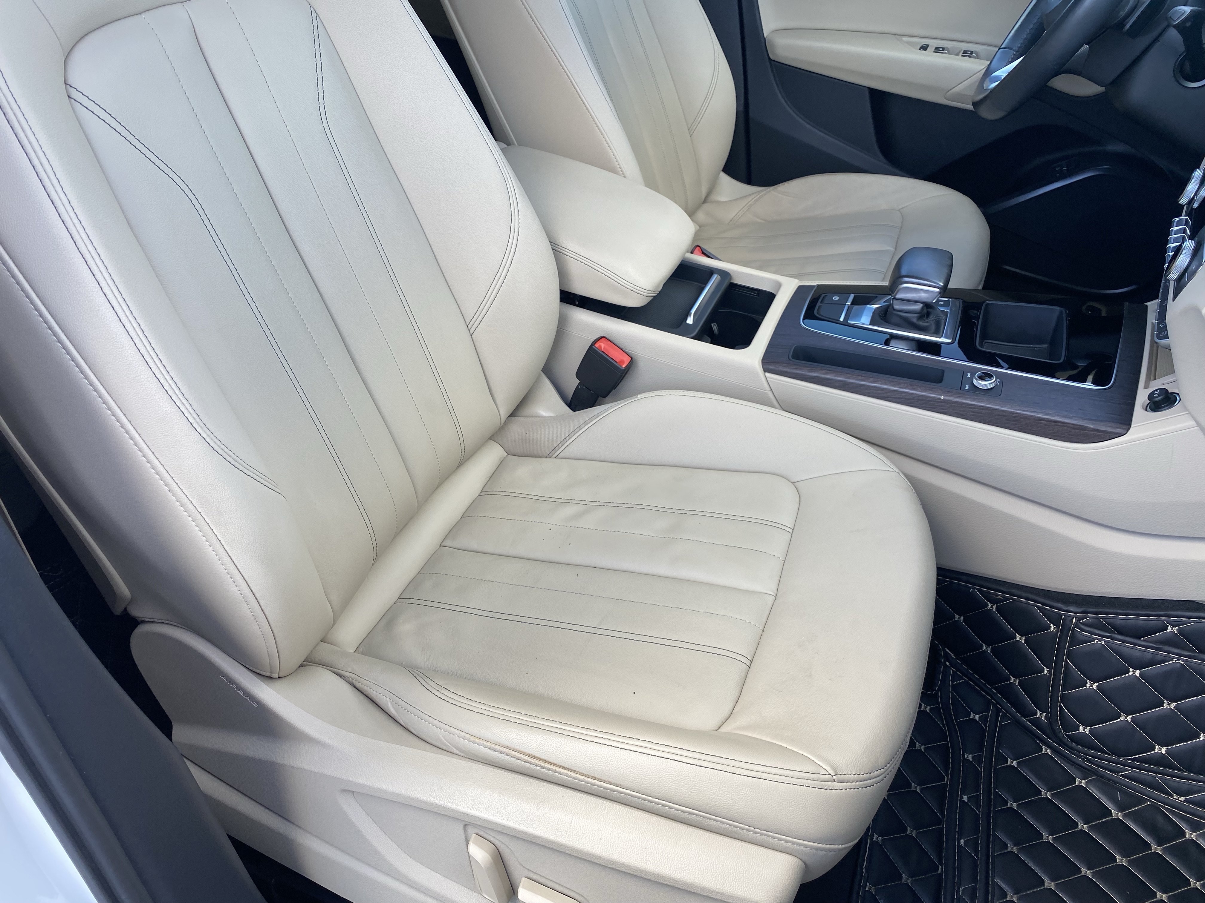 Used 2021 Audi Q5 e Premium w/ Convenience Package AWD/4WD image 10