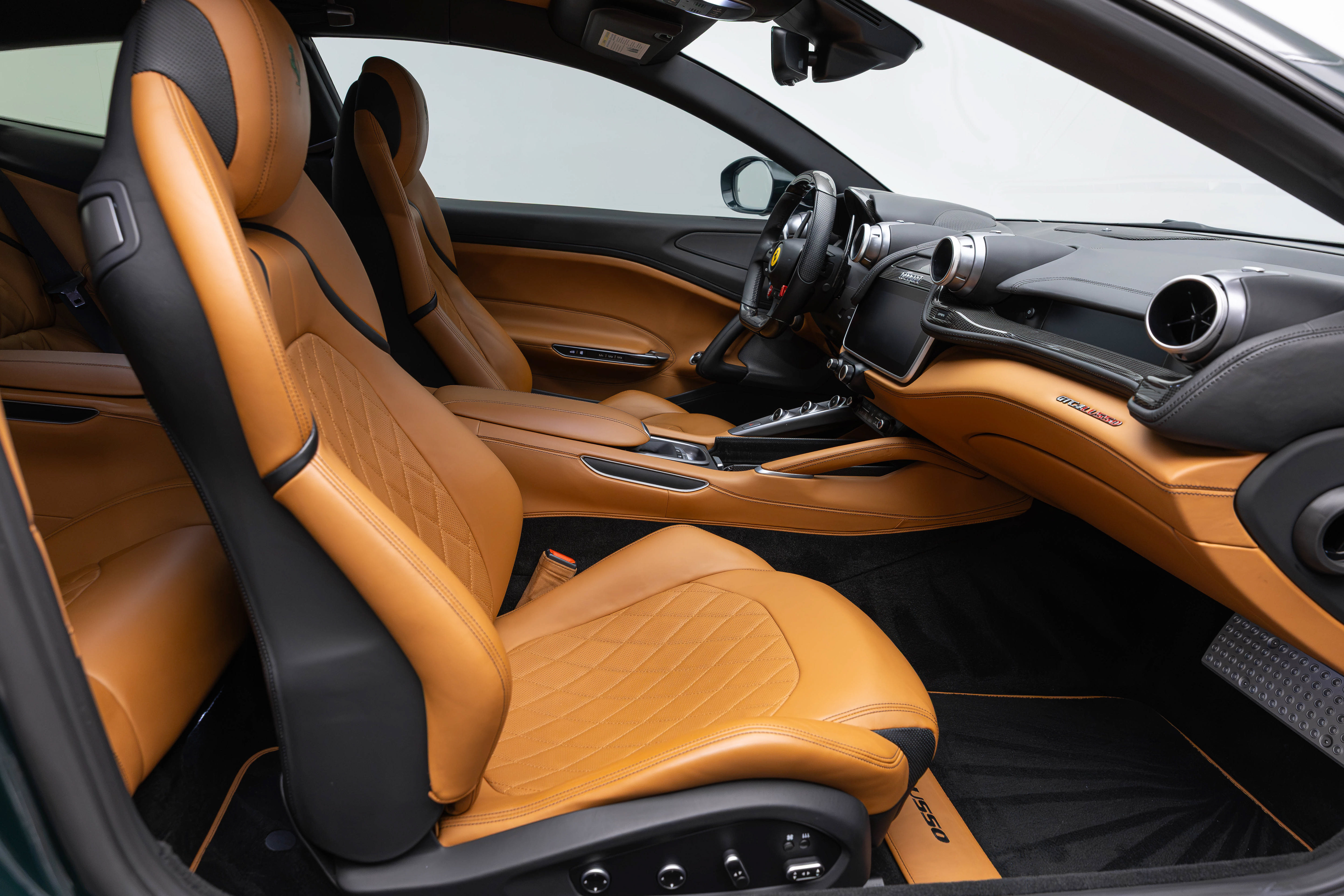 Used 2019 Ferrari GTC4Lusso AWD/4WD image 53