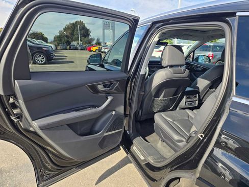 Used 2024 Audi Q7 2.0T Premium Plus image 17