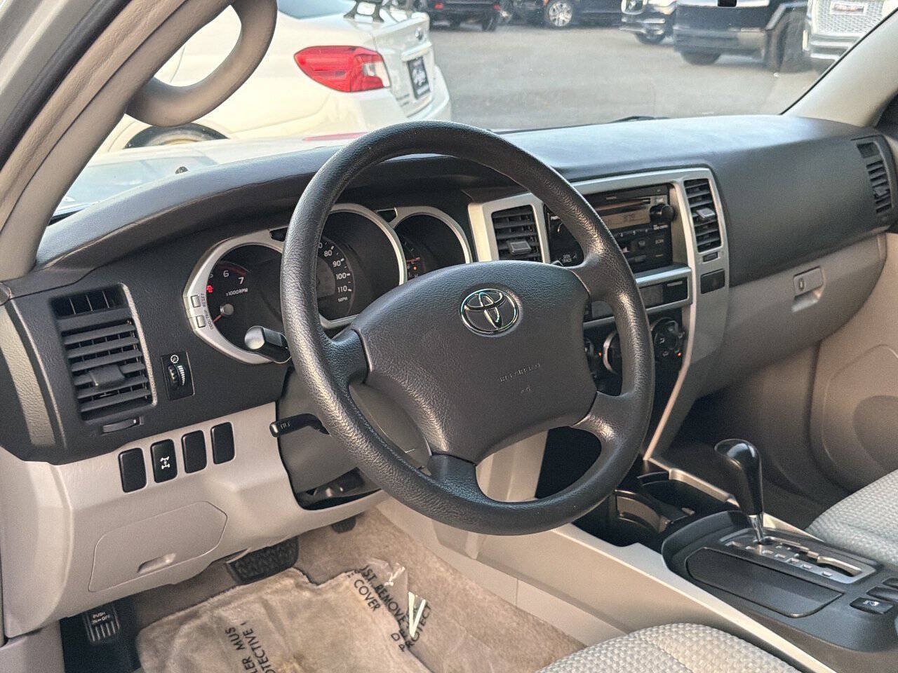 Used 2003 Toyota 4Runner SR5 w/ Preferred Accessory Pkg AWD/4WD image 31