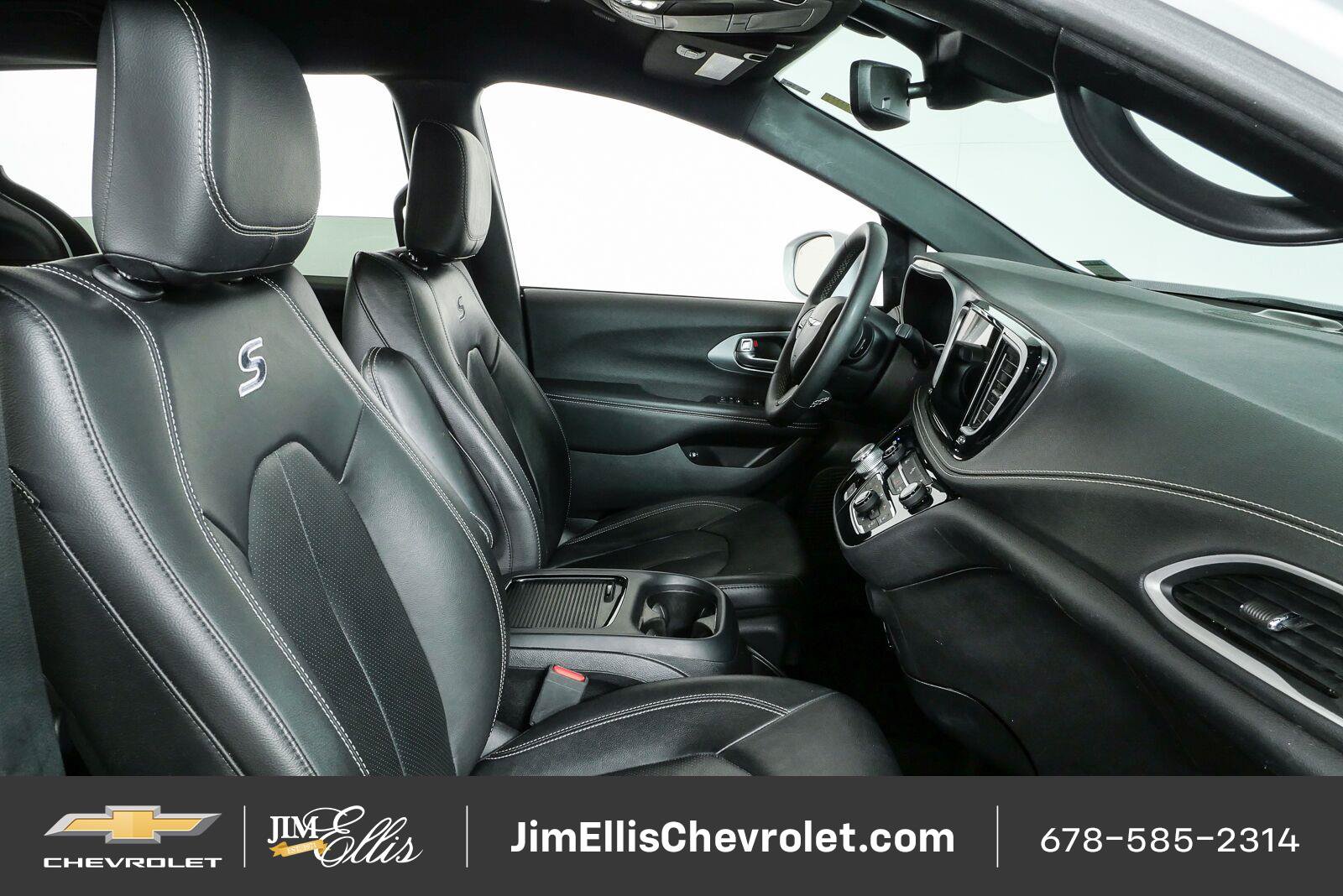 Used 2022 Chrysler Pacifica Touring-L w/ S Appearance Package FWD image 21