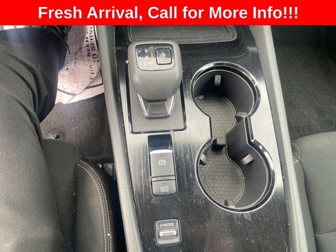 Used 2023 Nissan Rogue S FWD image 13