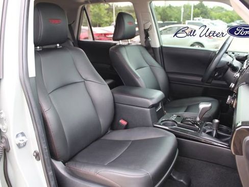 Used 2023 Toyota 4Runner TRD Off-Road Premium w/ Moonroof Package AWD/4WD image 10