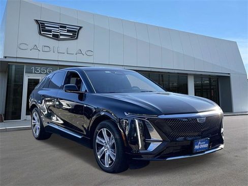 Used 2024 Cadillac Lyriq Tech image 2