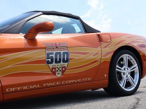 Used 2007 Chevrolet Corvette Convertible w/ Preferred Equipment Group RWD image 38