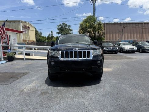 Used 2011 Jeep Grand Cherokee Laredo RWD image 2