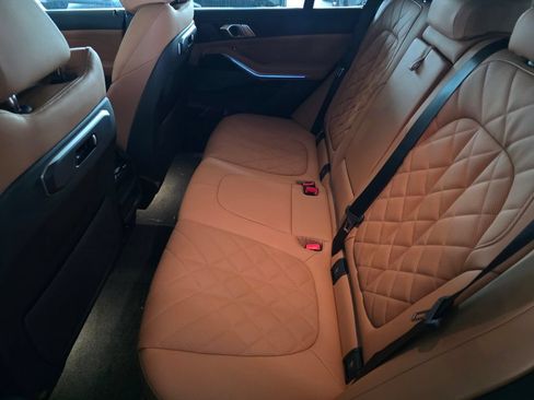 New 2026 BMW X5 xDrive50e w/ Premium Package AWD/4WD image 12