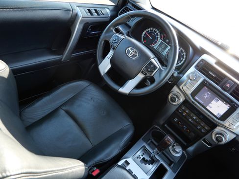 Used 2019 Toyota 4Runner Limited image 9