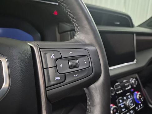 Used 2023 GMC Yukon XL Denali Ultimate image 16