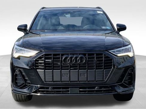 Certified 2025 Audi Q3 2.0T Premium w/ Convenience Package image 3