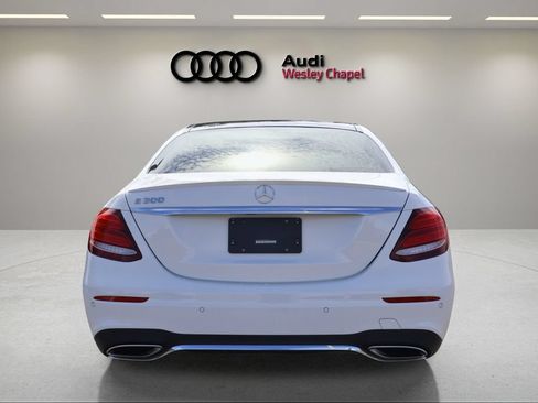 Used 2019 Mercedes-Benz E 300 image 4