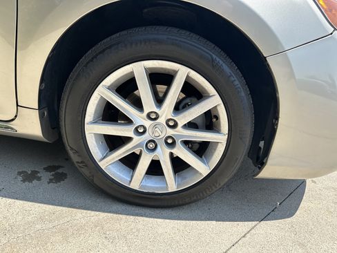 Used 2013 Toyota Camry XLE FWD image 33